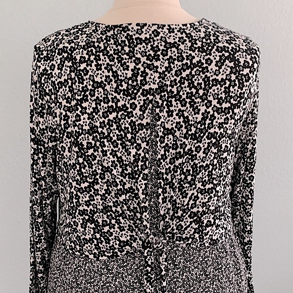 J Jill Wearever Multi Print Cape Back Tunic - Picture 9 of 14